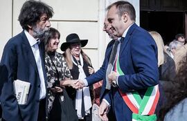 El filósofo Massimo Cacciari (izquierda) en el funeral de Gianni Vattimo en Turín, hoy, 23 de septiembre de 2023.