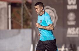 Derlis Alberto González Galeano (20/03/1994) viene cumpliendo un proceso de recuperación tras una intervención quirúrgica en la rodilla.