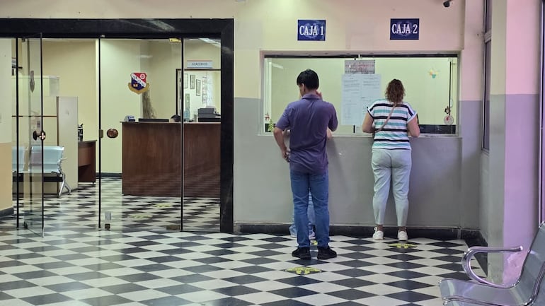 El Instituto Superior de Idiomas del Ministerio de Defensa, inició inscripción de alumnos regulares a partir de hoy.