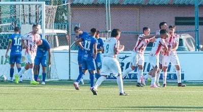 Festejo del gol de Jorge Rodríguez, con el que Sportivo Carapeguá venció por 1-0 al Independiente de Campo Grande.