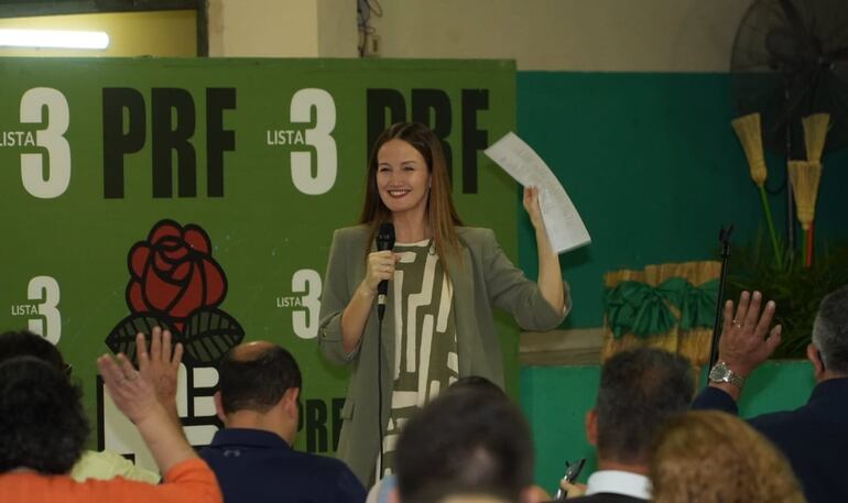 Soledad Núñez recibió ayer el apoyo del Partido Revolucionario Febrerista (PRF).