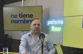 Senador Mario Varela (ANR-Independiente).