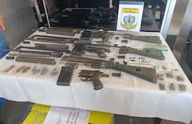 Decomisan componentes de tres fusiles de uso militar durante control preventivo en el Aeropuerto Silvio Pettirossi.