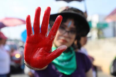 El presidente brasileño, Luiz Inácio Lula da Silva, en ocasión del Día Internacional de la Mujer, les dirigió este viernes un mensaje a los hombres, a los que urgió a “aprender a cocinar, a lavar la ropa, a cuidar de sus hijos y a ser más solidarios con sus compañeras”.