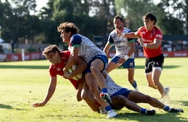 Yacaré XV no pudo ante al embestida de Dogos, en Argentina.