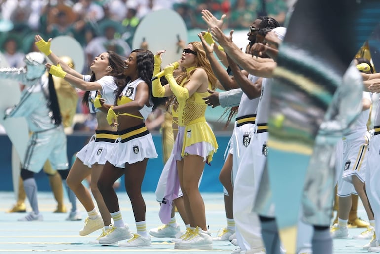 La colombiana Shakira cantando Dai Dai en la inauguración del Mundial de la FIFA 2026 en el estadio Ciudad de México (México). (EFE/ Sashenka Gutierrez)
