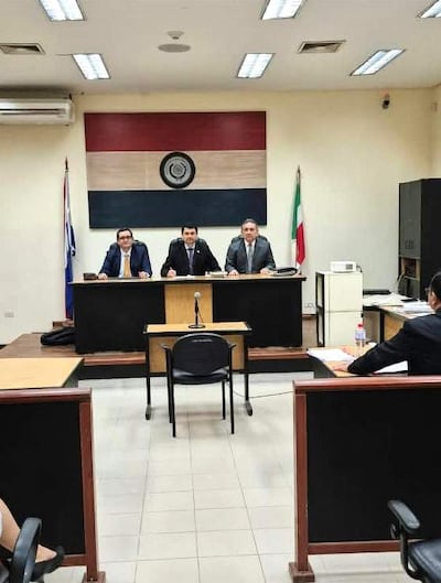 El Tribunal Colegiado de Sentencia de Paraguarí está integrado por el magistrado Pedro Nazer Ávila, en carácter de presidente, y los magistrados titulares Hugo Ignacio Ríos Alcaraz y Rodolfo Vera Rodríguez.