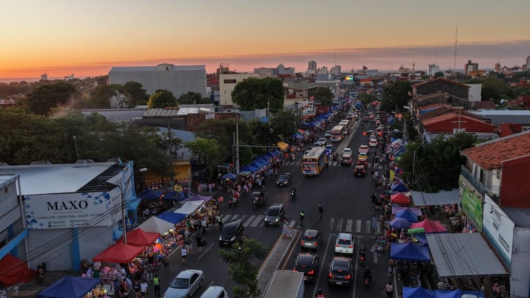Vista área de la avenida Eusebio Ayala en la víspera del 6 de enero.