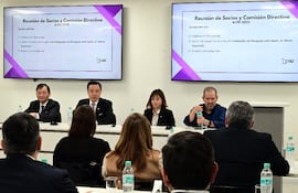 Reunión en la CAP con el embajador paraguayo en Japón.
