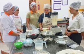 El SNPP dirige y ejecuta cursos relacionados a panadería.