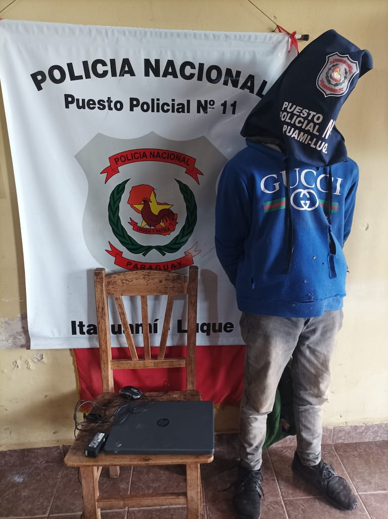 El detenido cuenta con antecedentes penales.