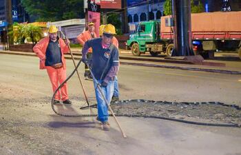 El trabajo se realizó en horario nocturno para evitar caos en el paso fronterizo.