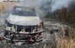 Camioneta incinerada de la víctima.