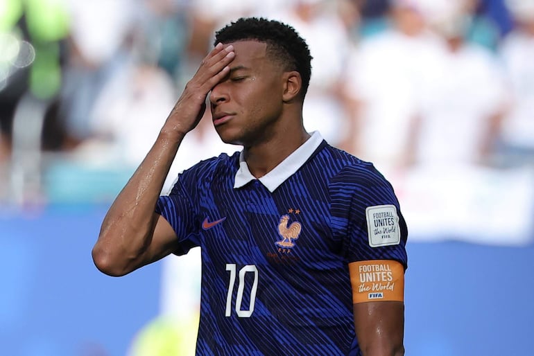Kylian Mbappe anotó dos goles para su producción, pero no pudo evitar la caída de Francia.