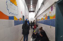 Entre adultos y niños se registran unas 500 consultas diarias, según indicaron desde la dirección del hospital.