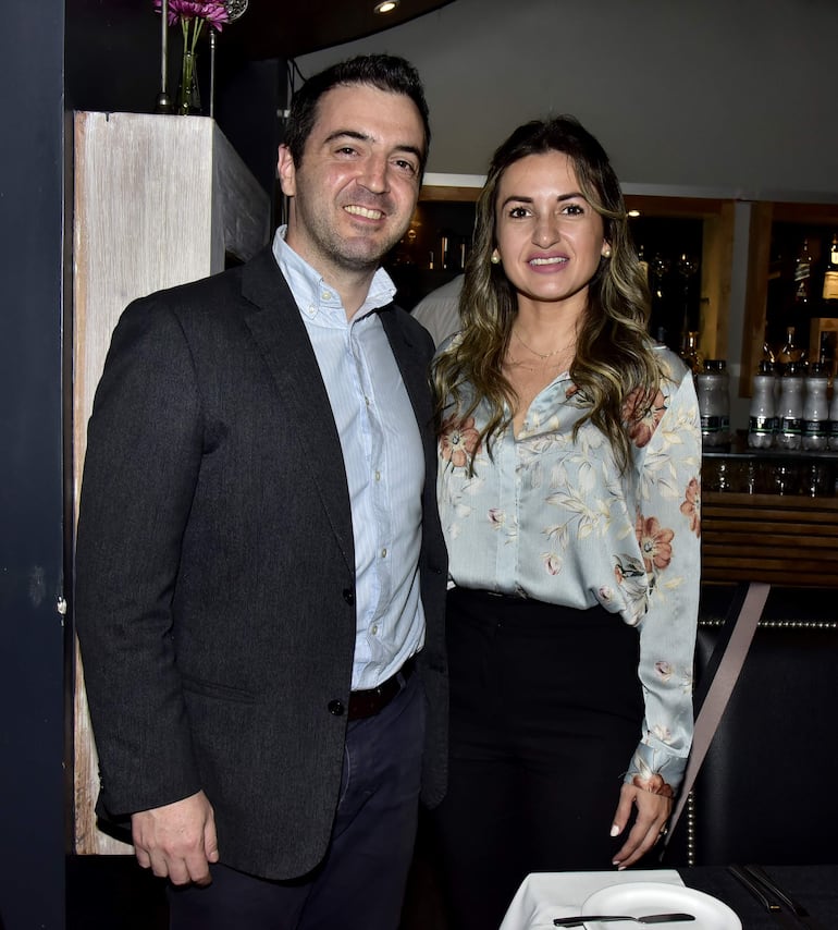 Sebastián García y Gabriela Adorno.