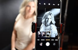 La fotografía es uno de los aspectos más buscados por los usuarios de teléfonos celulares, especialmente por quienes aman capturar cada momento de su vida en imágenes.