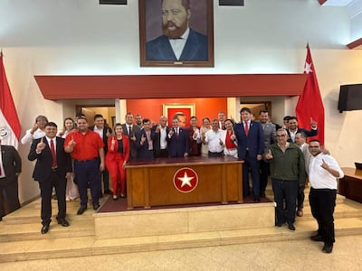 Candidatos colorados a intendentes de Misiones se reunieron con el presidente de la ANR Horacio Cartes.