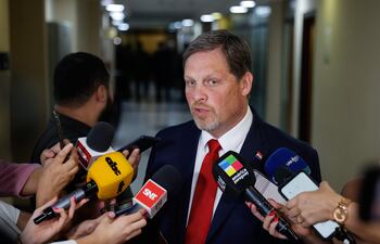 El senador Natalicio Chase (ANR-HC).