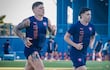 Blas Riveros (d), jugador de Cerro Porteño, en el entrenamiento en la Ollita, en Asunción, Paraguay.