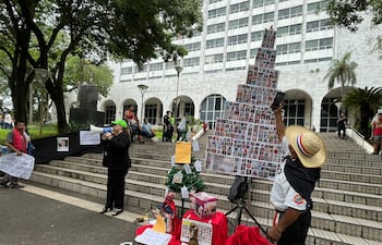 Día del lazo negro: Peña y ministros de la Corte en reunión polémica