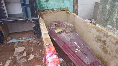 Cementerio del Sur, en deplorable estado.