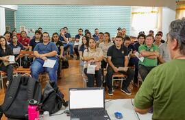 Los funcionarios fueron capacitados este lunes para el plan piloto de actualización catastral.