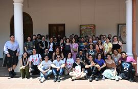 Artistas de diferentes edades y de las más diversas disciplinas pueden postular a esta nueva edición de la iniciativa Emergentes 2025.