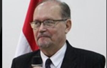 El Dr. Hassel Jimmy Jiménez Rolón es nuevo miembro del Consejo de Administración del Instituto de Previsión Social (IPS).