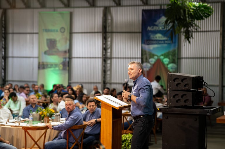 Clevison Mondardo durante el acto de inauguración.