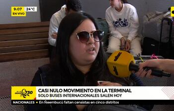 Solo buses internacionales salen hoy desde la terminal