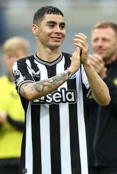 Miguel Almirón del Newcastle United reacciona después del partido de fútbol de la Premier League inglesa entre el Newcastle United y el Burnley FC en Newcastle, Gran Bretaña, el 30 de septiembre de 2023.