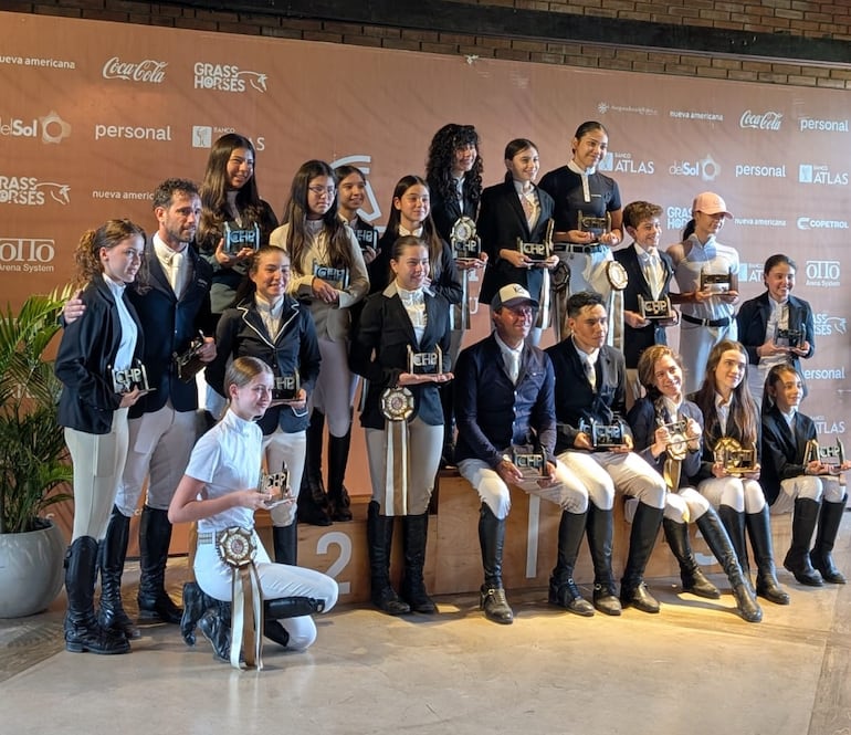 Hipismo: Triple Corona y torneo interno en el RC4 Acá Carayá