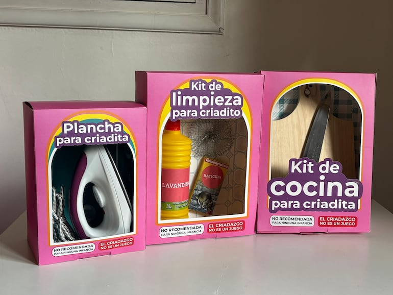 Los kits presentados en la campaña para visibilizar el criadazgo, que afecta a 47.000 niñas, niños y adolescentes en Paraguay.