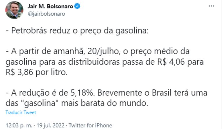Bolsonaro anunció en Twitter la disminución del precio de los combustibles de Petrobras.