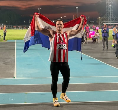 El jabalinista Lars Anthony Flaming consiguió la presea de oro y estableció nueva plusmarca en lanzamiento de jabalina, en los Suramericanos de Santa Fe.