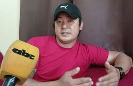 El ciudadano Dante Maidana negó que haya habido una falla de comunicación con los médicos del Hospital General de Coronel Oviedo que solicitaron la compra de algodón en alguna farmacia privada. Ratificó su denuncia de falta de insumos en el mega centro asistencial inaugurado con gran parafernalia el 24 de febrero.