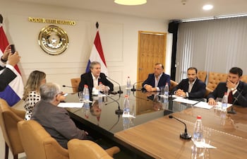 Comisión Especial que investiga la mafia de los pagarés. Foto Gentileza.