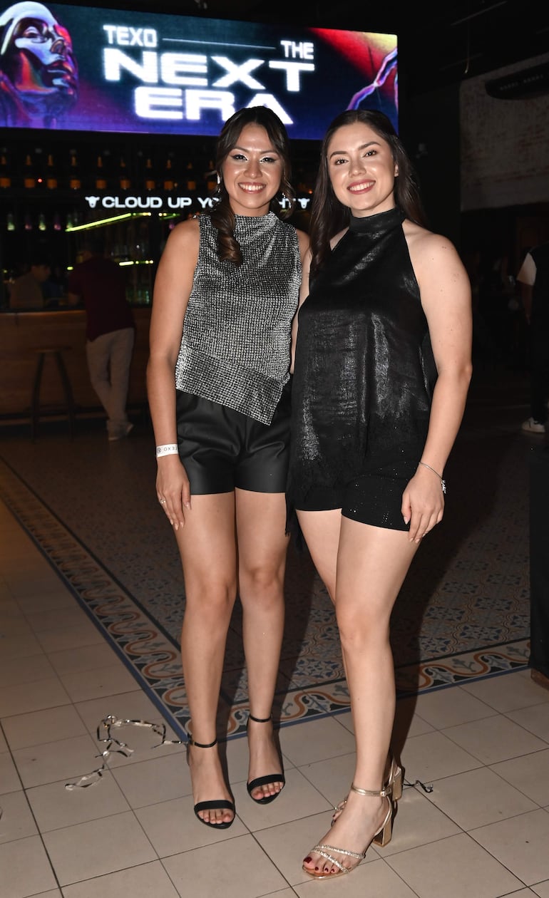 Liz Gaona y Ara Fernández. 