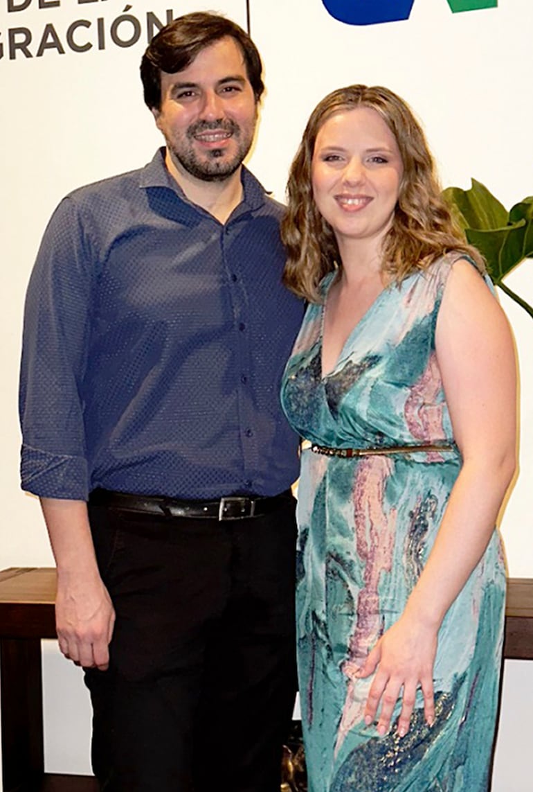 Julio Peralta y Amalia González.