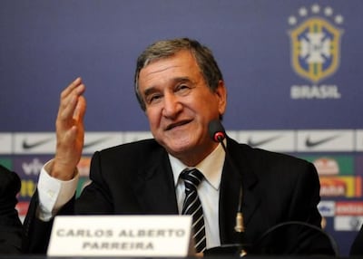 Carlos Alberto Parreira (27 de febrero de 1943), campeón del mundo en Estados Unidos 1994 como seleccionador de Brasil.