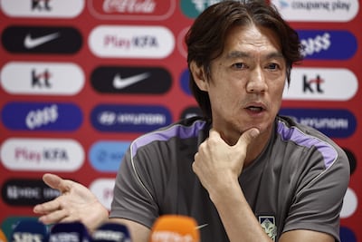 Hong Myung-bo renunció tras el fracaso mundialista de Corea del Sur.