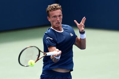 El checo Jiri Lehecka derrotó el domingo al francés Adrian Mannarino y es el primer hombre clasificado a los cuartos de final del Abierto de Estados Unidos.