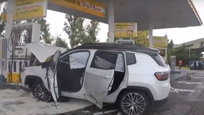 Así quedó el auto de Tiago Palacios tras chocar después del festejo del campeonato.