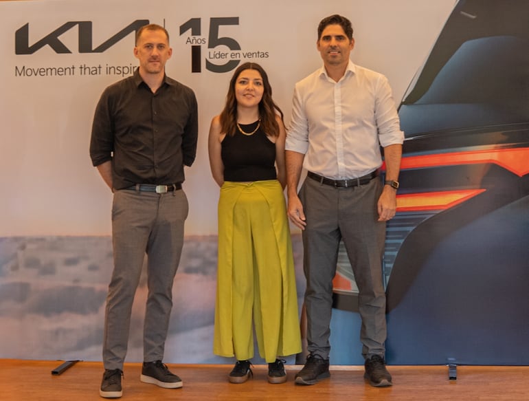 Emiliano Remonato, Daniela Mendoza y Sebastián Somoza.