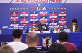 El argentino Gustavo Alfaro, entrenador de la selección de Paraguay, en la conferencia previa al partido frente a Japón en un amistoso de la Fecha FIFA de octubre.