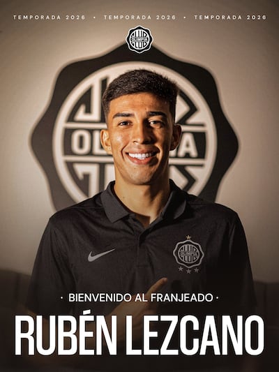 Con esta imagen, Olimpia anunció oficialmente la llegada del volante ofensivo, Rubén Dario Lezcano Portillo, de 22 años, tras su paso reciente por Fluminense de Brasil.