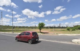 Vista de la fracción A3 de la Costanera Norte, que según el concejal Humberto Blasco, el intendente, Luis Bello (ANR-HC) podría ceder gratuitamente al MOPC.