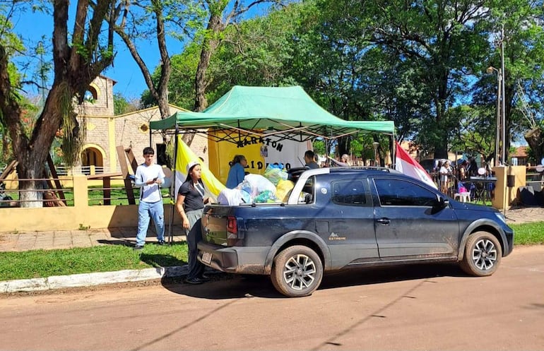 Las familias damnificadas se mantienen gracias a las ayudas solidarias de la gente