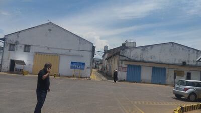 Zona de ingreso de la Empresa Cahpsa, donde este domingo se originó una explosión en la zona de las calderas. 